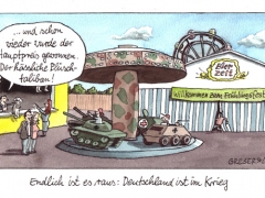 deutschlandimkriegjahrmarktpanzerkarussellplueschtaliban